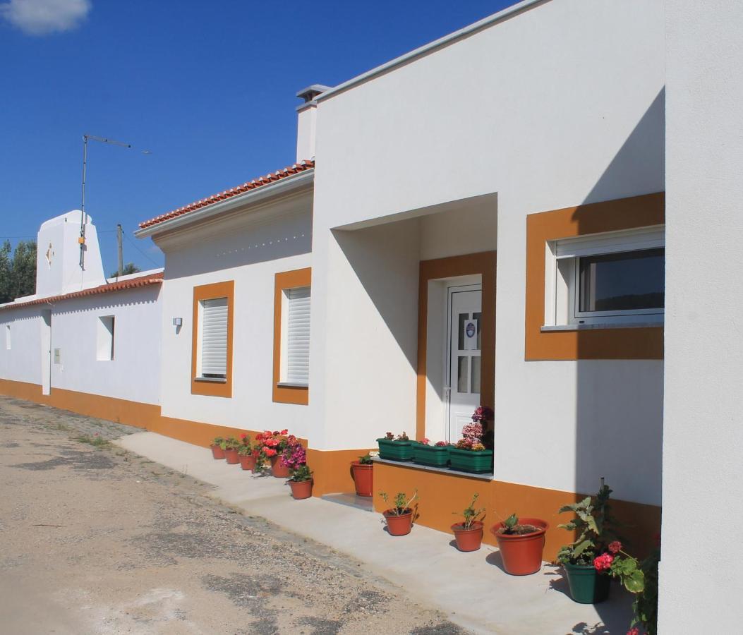 Girassol Alojamento Local Montemor-o-Novo Exterior foto